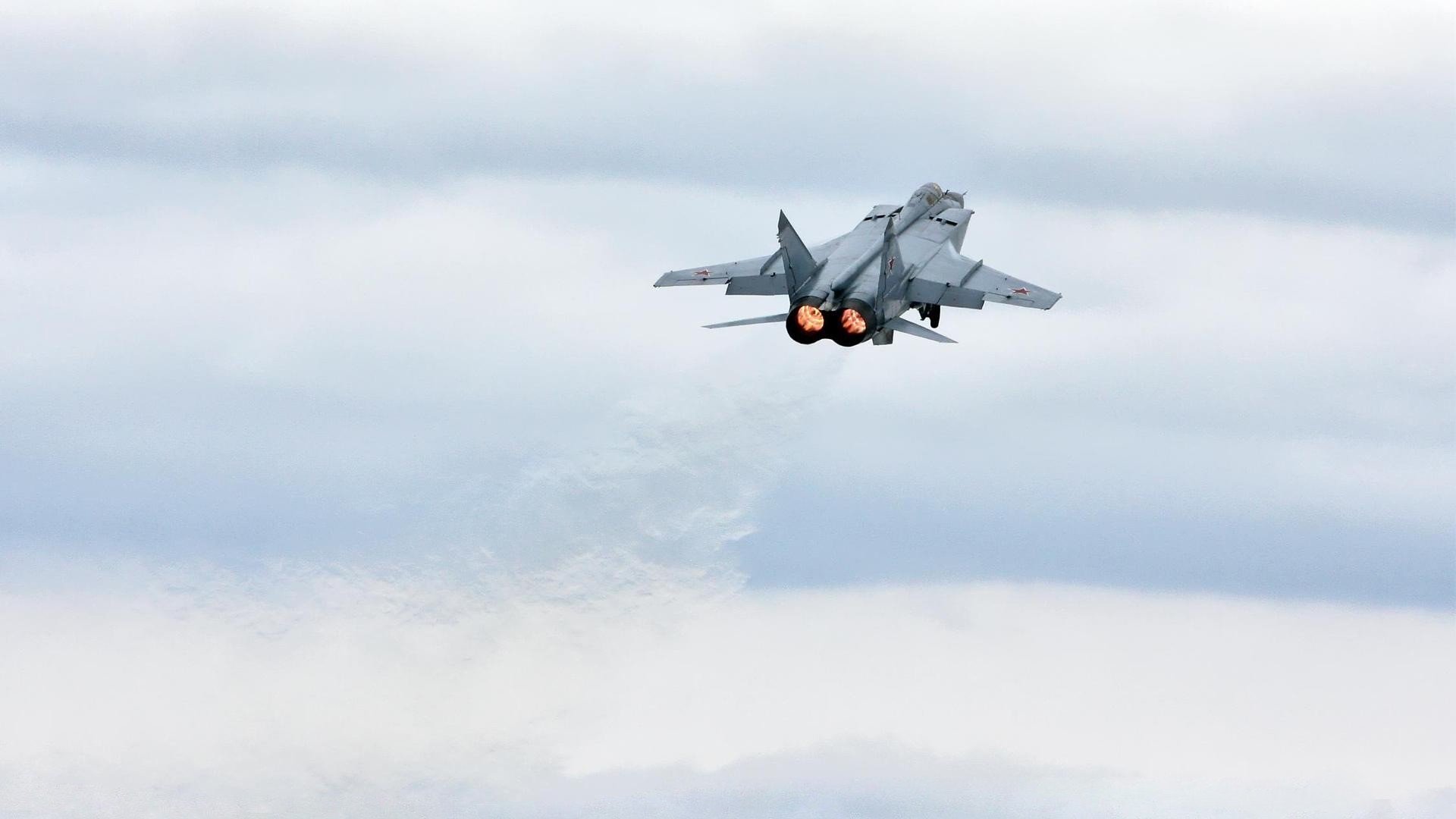 足球青训评价标准未与国际接轨，足球青训年龄分段标准